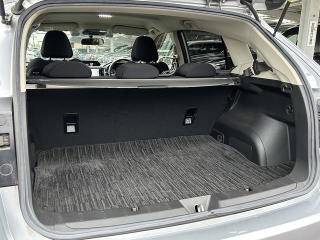 インプレッサスポーツ ２．０ｉ－Ｌ　ＥｙｅＳｉｇｈｔ　ケンウッドナビ　バックカメラ　アイサイトバージョン３　１７インチアルミ　本革巻きステアリング・シフトノブ　ステアリング連動ヘッドライト　ケンウッドナビ（ＭＤＶ－Ｓ８１１ＨＤＦ）　バックカメラ　ＥＴＣ（18枚目）