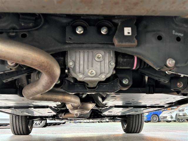 XV 2.0i-Sアイサイト Fパワーシート ルーフレール アイサイトバージョン3 Fパワーシート LEDヘッドランプ 18インチアルミホイール パドルシフト パイオニアナビ サイド・バックカメラ ETC2.0 1オーナー禁煙車(41枚目)