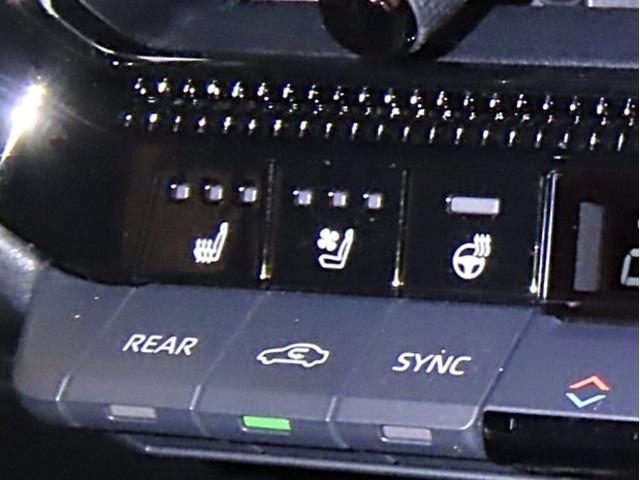 ランドクルーザー250 VX コネクティッドナビ 禁煙車 パノラミックビューモニター ムーンルーフ デジタルインナーミラー 本革シート 衝突被害軽減ブレーキ 踏み間違い防止 ブラインドスポットモニター ワンオーナー(8枚目)