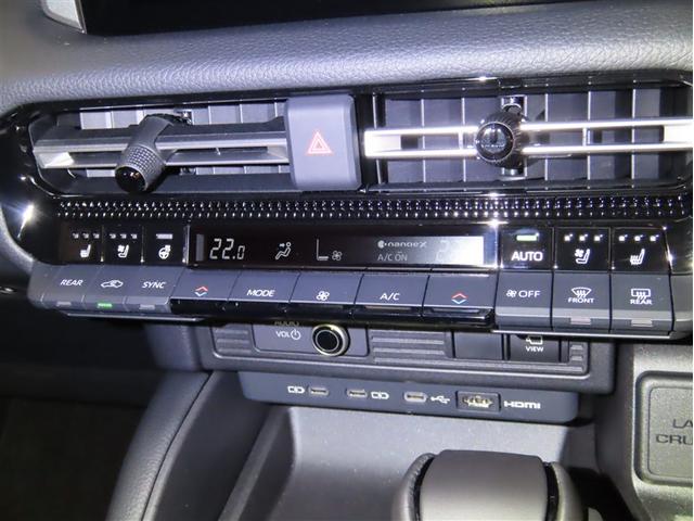 ランドクルーザー250 VX コネクティッドナビ 禁煙車 パノラミックビューモニター ムーンルーフ デジタルインナーミラー 本革シート 衝突被害軽減ブレーキ 踏み間違い防止 ブラインドスポットモニター ワンオーナー(30枚目)