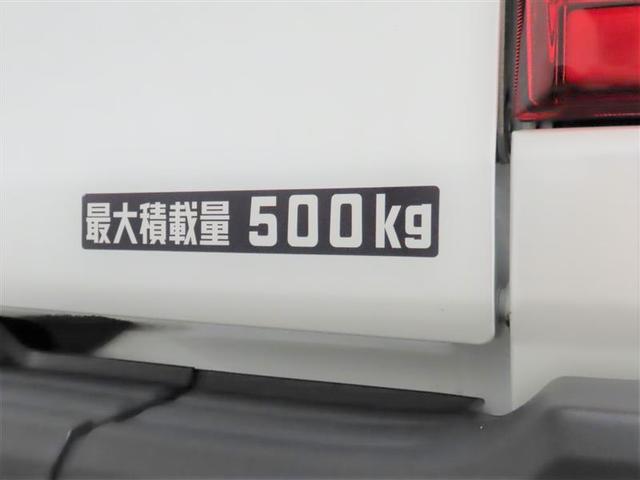 ハイラックス Ｚ　パノラミックビューモニター　クルーズコントロール　衝突被害軽減ブレーキ　バックモニター　スペアタイヤ　ＵＳＢ端子　ＥＴＣ　ＬＥＤヘッドライト　純正アルミホイール（6枚目）