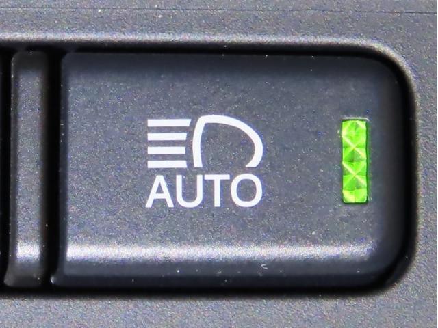 クラウンハイブリッド アスリートG ブラインドスポットモニター 衝突被害軽減ブレーキ メモリーナビ クルーズコントロール 車線逸脱警報 オートマチックハイビーム フルセグTV バックモニター ETC2.0 CD/DVD再生(13枚目)