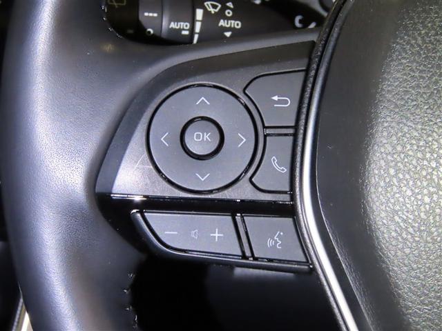 ステアリングスイッチでオーディオの操作ができます。