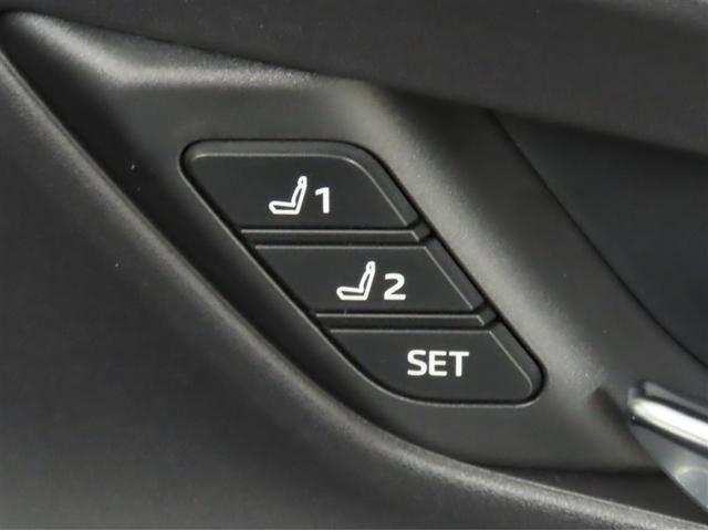 プリウス Z 禁煙車 4WD パノラミックビューモニター 前席シートヒーター・クーラー ドライブレコーダー ブラインドスポットモニター クルーズコントロール オートマチックハイビーム 純正アルミホイール ETC(12枚目)