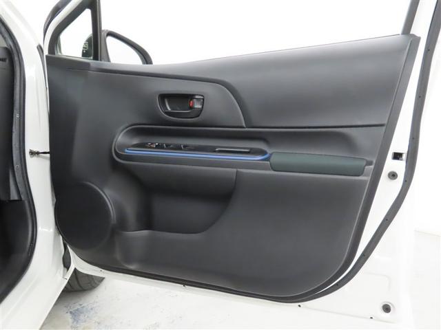 アクア S ETC CD ハロゲンヘッドライト 光軸調整機能 Bluetooth モケットシート 電動格納ミラー 純正メモリーナビ(9枚目)