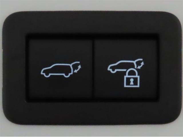 プリウス Z ドライブレコーダー 禁煙車 コネクティッドナビ モデリスタフルエアロ パノラミックビューデジタルインナーミラー 衝突被害軽減ブレーキ 踏み間違い防止 シートヒーター/ベンチレーション ワンオーナー(34枚目)