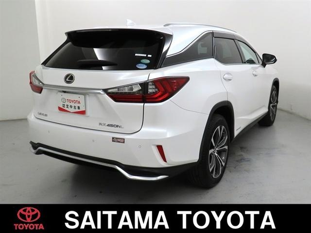 RX RX450hL 7人乗り 後席モニター ムーンルーフ ブラインドスポットモニター シートヒーター・ベンチレーター 踏み間違い加速抑制機 衝突被害軽減ブレーキ 車線逸脱警報(8枚目)