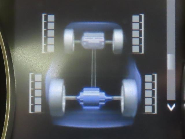 RX RX450hL 7人乗り 後席モニター ムーンルーフ ブラインドスポットモニター シートヒーター・ベンチレーター 踏み間違い加速抑制機 衝突被害軽減ブレーキ 車線逸脱警報(21枚目)