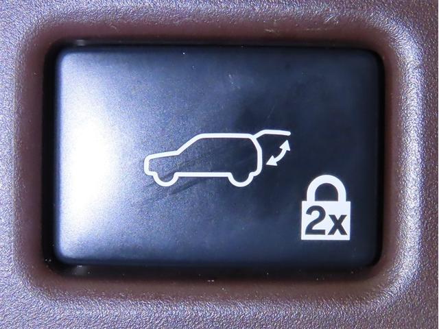 RX RX450hL 7人乗り 後席モニター ムーンルーフ ブラインドスポットモニター シートヒーター・ベンチレーター 踏み間違い加速抑制機 衝突被害軽減ブレーキ 車線逸脱警報(34枚目)