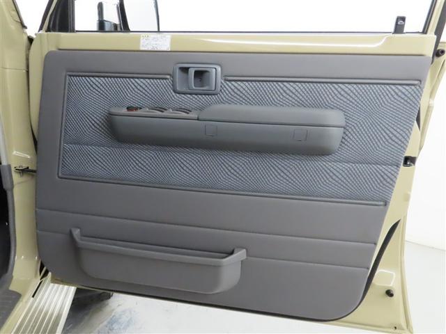 ランドクルーザー70 バン マニュアル車 4WD 7インチナビ ETC リヤヒーター ブルートゥース接続 CD DVD フルセグTV サイドバイザー ハロゲンヘッドライト スペアタイヤ(15枚目)