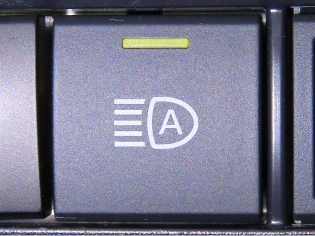 ヴォクシー Ｓ－Ｚ　後席モニター　パワーバックドア　ＣＤ／ＤＶＤデッキ　デジタルインナーミラー　衝突被害軽減ブレーキ　踏み間違い防止クリアランスソナーコネクティッドナビＰｌｕｓ　Ｂｌｕｅｔｏｏｔｈ　ＨＤＭＩ入力端子　禁煙（21枚目）