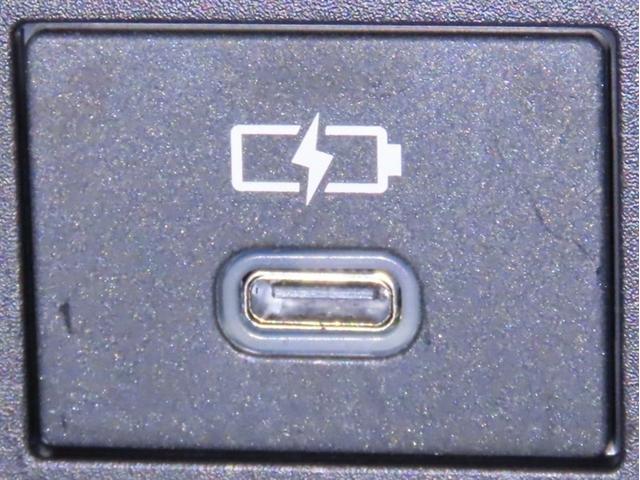 ヴォクシー Ｓ－Ｚ　後席モニター　パワーバックドア　ＣＤ／ＤＶＤデッキ　デジタルインナーミラー　衝突被害軽減ブレーキ　踏み間違い防止クリアランスソナーコネクティッドナビＰｌｕｓ　Ｂｌｕｅｔｏｏｔｈ　ＨＤＭＩ入力端子　禁煙（26枚目）