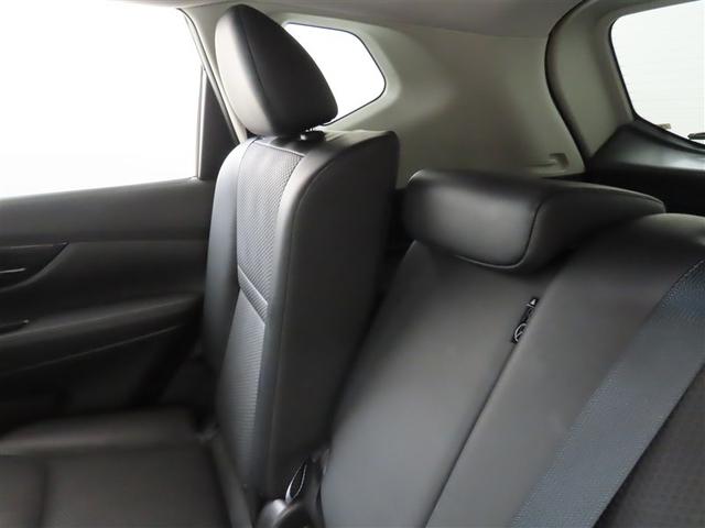 エクストレイル ２０Ｘｉ　Ｖセレクション　日産純正９インチナビ　パノラミックビューモニター　ＥＴＣ　前席シートヒーター　ＣＤ／ＤＶＤ再生　ステアリングスイッチ　衝突被害軽減ブレーキ　電動パーキングブレーキ　ＬＥＤヘッドランプ　応急用タイヤ（29枚目）
