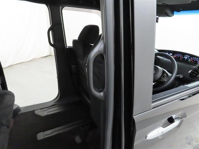 N-BOXカスタム G・EXホンダセンシング 衝突回避軽減ブレーキ Bluetooth対応SDナビ バックモニター ナビ連動式ETC 助手席側電動スライドドア CD&DVD再生 フルセグTV 取扱説明書 保証書 整備記録簿(4枚目)