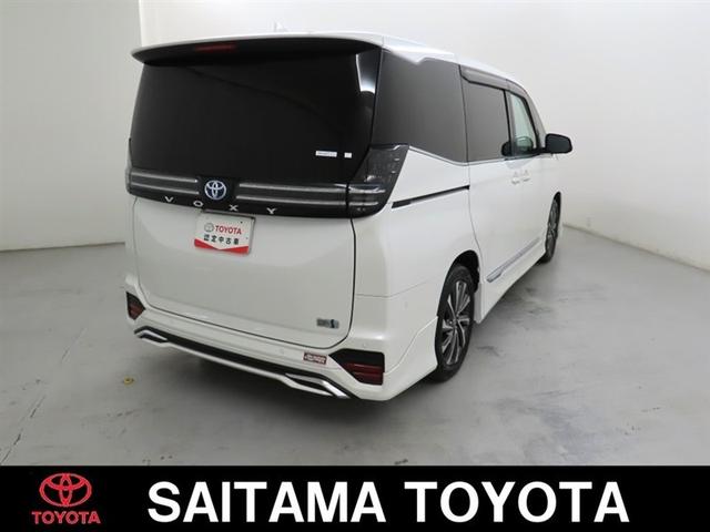 ヴォクシー ハイブリッドS-Z ディスプレイオーディオ 後席ディスプレイ パノラミックビューモニター リヤオートエアコン ナビ連動ETC2.0 CD/DVDデッキ オートマチックハイビーム ステアリングスイッチ LEDヘッドランプ(11枚目)