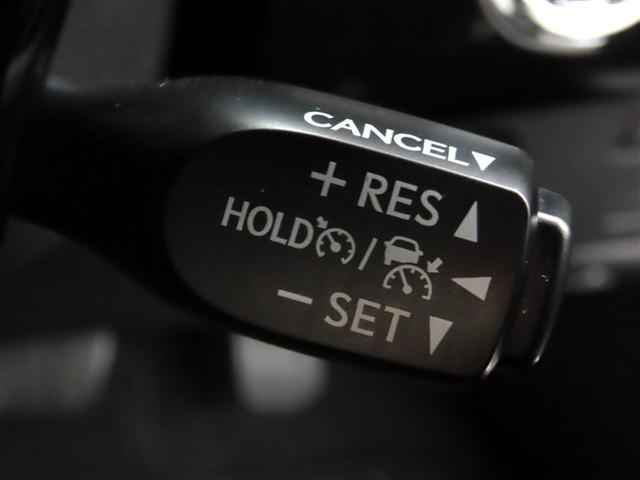 プリウスPHV Sセーフティパッケージ ソーラーパネル付 ブラインドスポットモニター パノラミックビューモニター 衝突回避被害軽減ブレーキ ペダル踏み違い 車線免脱 SDナビ フルセグ メディヤプレーヤー接続 AC100電源 ETC(18枚目)