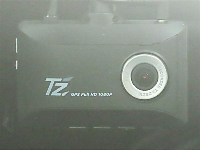 プリウス G Bluetooth対応ディスプレイオーディオ パノラミックビュー(全周囲)モニター ナビ連動式2.0ETC 衝突回避軽減ブレーキ シートヒーター 純正19インチアルミホイール(5枚目)