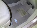 フロアマットもしっかりクリーニングしております。