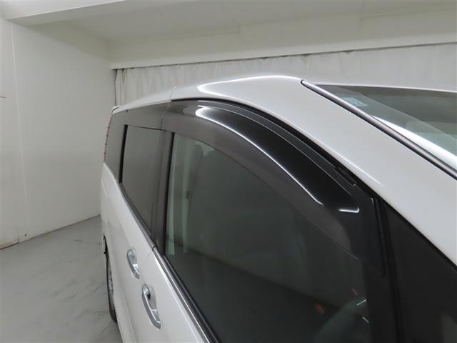 エスクァイア ハイブリッドＧｉ　トヨタ純正ナビ装着　９インチナビ　Ｂｌｕｅｔｏｏｔｈ機能搭載　ＥＴＣ装着車両　シートヒーター装着　ドライブレコーダー装着　両側パワースライドドア装着（27枚目）
