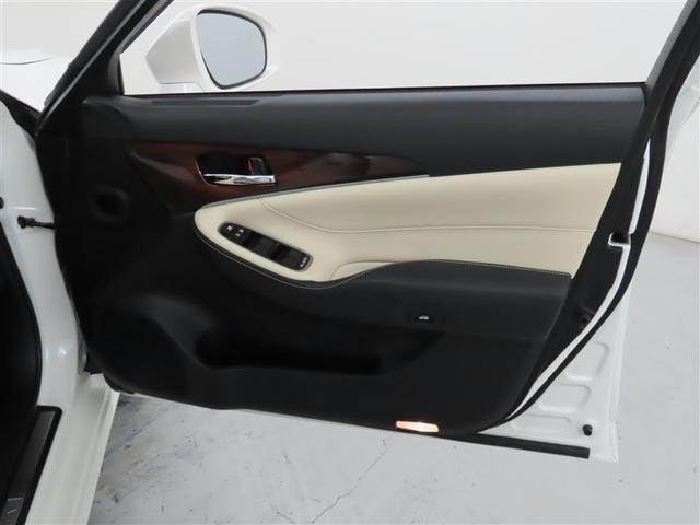 クラウンハイブリッド ロイヤルサルーン　メーカー装着ＳＤナビ　フルセグＴＶ　Ｂｌｕｅｔｏｏｔｈ接続　ＵＳＢ端子　純正ドラレコ　バックガイドモニター　前席シートヒーター　ステアリングヒーター　ＨＩＤヘッドランプ　クルーズコントロール（39枚目）