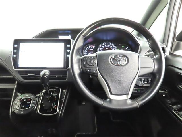 エスクァイア Gi プレミアムパッケージ ブラックテーラード SDナビ 後席モニター ドラレコ Bluetooth接続 CDDVD再生 前席シートヒーター ステアリングヒーター クルーズコントロール リヤエアコン(10枚目)