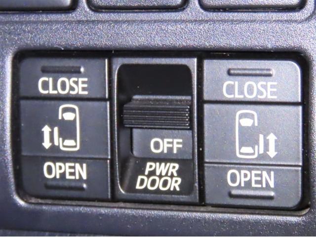 エスクァイア Gi プレミアムパッケージ ブラックテーラード SDナビ 後席モニター ドラレコ Bluetooth接続 CDDVD再生 前席シートヒーター ステアリングヒーター クルーズコントロール リヤエアコン(19枚目)