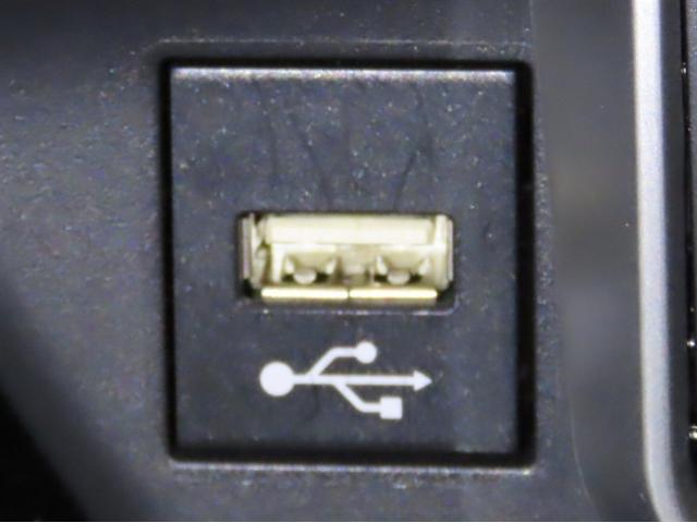 C-HR G モード ネロ セーフティプラス トヨタセーフティセンス搭載 トヨタ純正ナビ装着 Bluetooth機能搭載 パノラミックビューモニター装備 ETC2.0車載器 オートエアコン装着(24枚目)