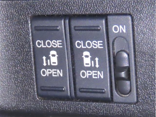 ステップワゴンスパーダ スパーダハイブリッド G・EX ホンダセンシング ホンダ純正ナビ マルチビューモニター装着 シートヒーター装着 ETC車載器 シートヒーター装着 両側パワースライドドア装着 リアオートエアコン装着(3枚目)