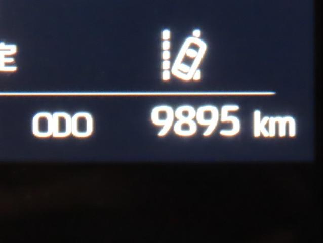 ヤリス ハイブリッドZ トヨタ純正ナビ装着 メーカーナビ装着 Bluetooth機能搭載 ETC2.0車載器 ステアリングヒーター装着 トヨタセーフティセンス搭載 パノラミックビューモニター装備(5枚目)