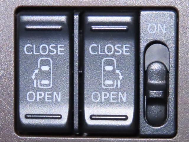 ルーミー Ｇ　禁煙車／整備手帳／純正７インチフルセグメモリーナビ／Ｂｌｕｅｔｏｏｔｈ／バックカメラ／ＥＴＣ２．０／サイドバイザー／スマートキー２個／両側パワースライドドア（14枚目）