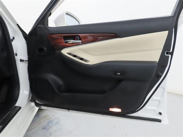 クラウンハイブリッド ロイヤルサルーン　禁煙車／整備手帳／バックカメラ／リヤサンシェード／サイドバイザー／スペアタイヤ／Ｂｌｕｅｔｏｏｔｈ／純正１７インチアルミ（10枚目）