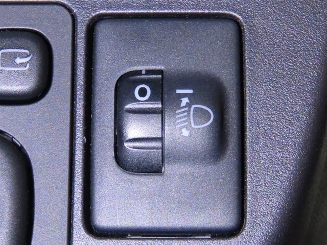 アクア Ｘ－アーバン　衝突軽減ブレーキ　車線逸脱警報装置　ＳＤナビゲーション　Ｂｌｕｅｔｏｏｔｈ接続　ＣＤＤＶＤ再生　ＥＴＣ　フルセグＴＶ（26枚目）