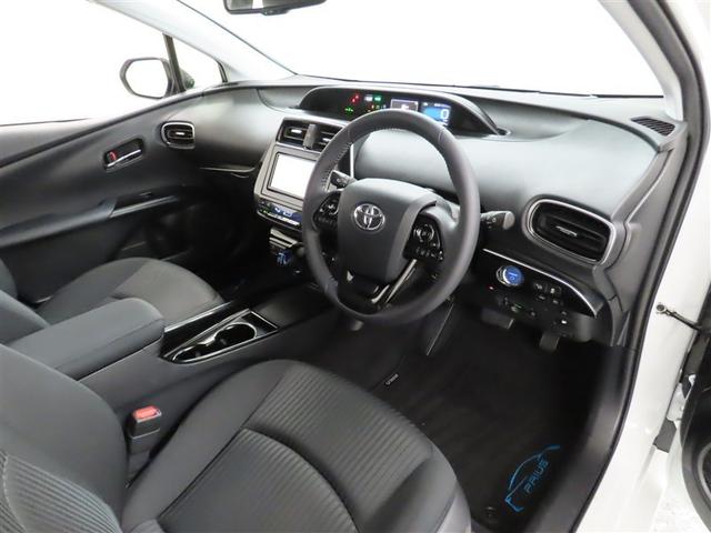 プリウス Ａ　ＳＤメモリーナビ／バックカメラ／ＥＴＣ／クルーズコントロール／ＬＥＤヘッドライト／スマートキー／ＣＤ・ＤＶＤ対応／トヨタセーフティーシステム／スペアタイヤ（6枚目）