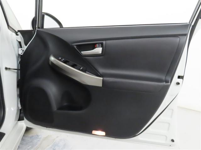 プリウスPHV G トヨタ純正ナビ装着 ステアリングヒーター装着 シートヒーター装着 バックガイドモニター付き ディスチャージヘッドランプ装着 クルーズコントロール装着車両(12枚目)