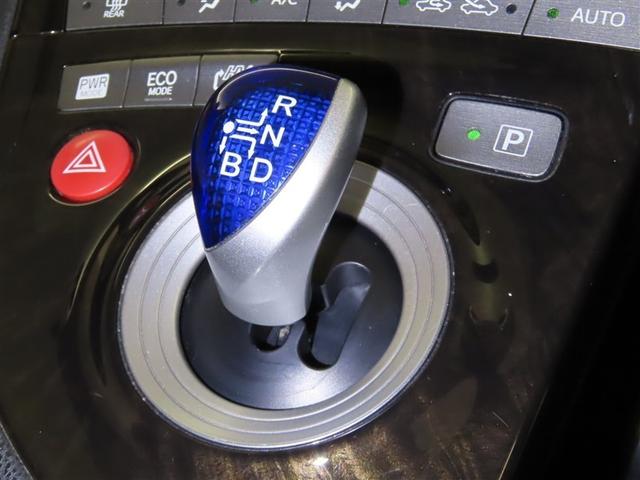 プリウスPHV G トヨタ純正ナビ装着 ステアリングヒーター装着 シートヒーター装着 バックガイドモニター付き ディスチャージヘッドランプ装着 クルーズコントロール装着車両(19枚目)