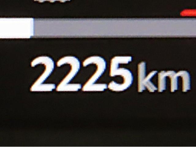 クラウンスポーツ Z ディスプレイオーディオ/パノラミックビューモニター/ETC/パノラマルーフ/デジタルインナーミラー/LEDヘッドライト/スマートキー/シートヒーター&シートベンチレーション/ステアリングヒーター(3枚目)