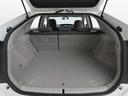 後席使用時でも、十分な荷室空間を確保しております。