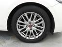 タイヤサイズは185/60R16です。純正アルミホイールを装着しています。