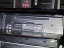 CD・DVDが再生できます。SDカードスロットも装備しています。