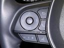 ステアリングスイッチでオーディオの操作ができます。