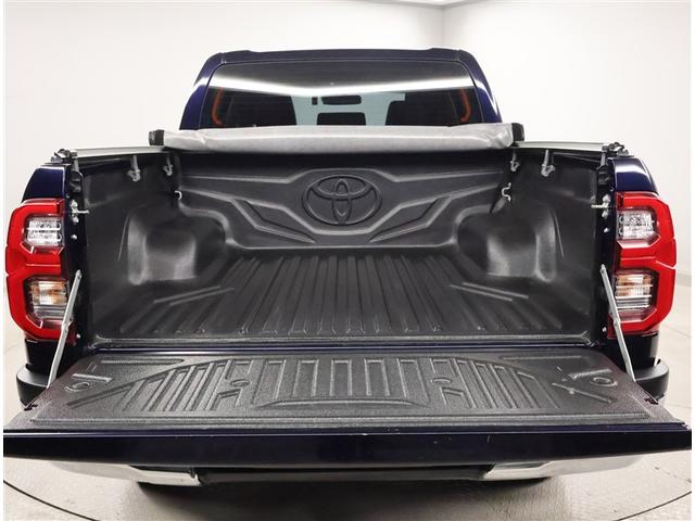 ハイラックス Ｚ　アイドリングＳＴＯＰ　プリクラッシュＳ　キーフリーシステム　運転席助手席エアバック　バックモニタ　パワーウインドウ　ＥＴＣ搭載　定期点検記録簿　ナビ＆ＴＶ　スマートキー＆プッシュスタート　セキュリティ（22枚目）