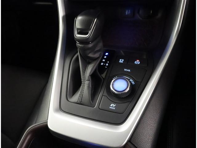 RAV4 ハイブリッドG 衝突被害軽減装置 ドライブレコーダ パノラマサンルーフ バックモニター 整備記録簿 地デジTV LEDヘッドライト スマキー 電動シ-ト AWD TVナビ パワステ 横滑り防止装置 クルコン AAC(15枚目)
