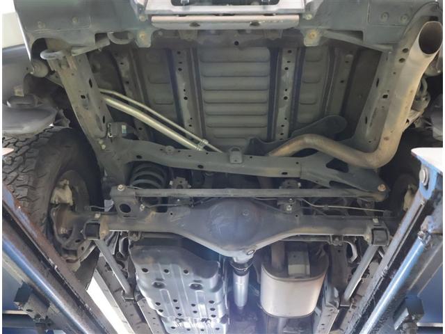 ＦＪクルーザー カラーパッケージ　ワイヤレスキー　エアコン　記録簿付き　盗難防止システム　横滑り防止　助手席エアバッグ　ワンセグ　アルミホイール　メモリーナビ　カーテンエアバック　パワーウィンドウ　ＡＢＳ　ＥＴＣ車載器　エアバッグ（23枚目）