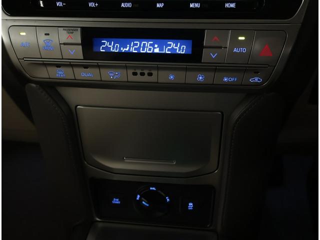 ランドクルーザープラド TX Lパッケージ リアカメラ スマートキ 盗難防止 キーレスエントリー ETC装備 3列席 DVD再生可 エアコン LEDランプ レザー アルミホイール パートタイム4WD 横滑り防止システム フルTV メモリーナビ(10枚目)
