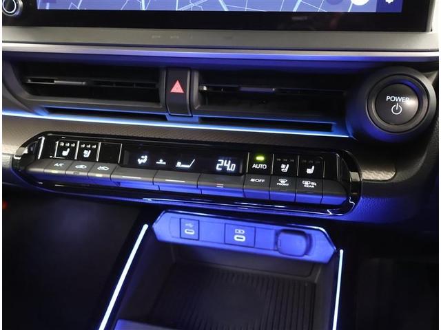 プリウス Z リアカメラ プリクラッシュ PWシート エアロ メモリナビ AC100V電源 LEDランプ ナビ・TV オートクルーズ アルミホイール ドライブレコーダ AC 運転席エアバッグ 横滑り防止装置 ABS(12枚目)