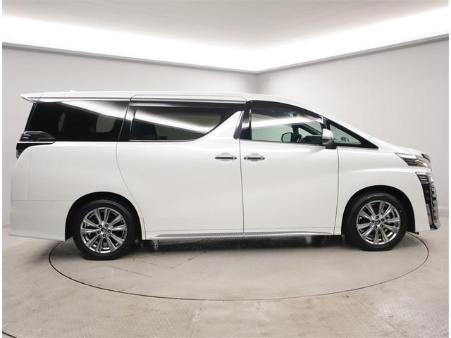 ヴェルファイア ゴールデンアイズ2(4枚目)