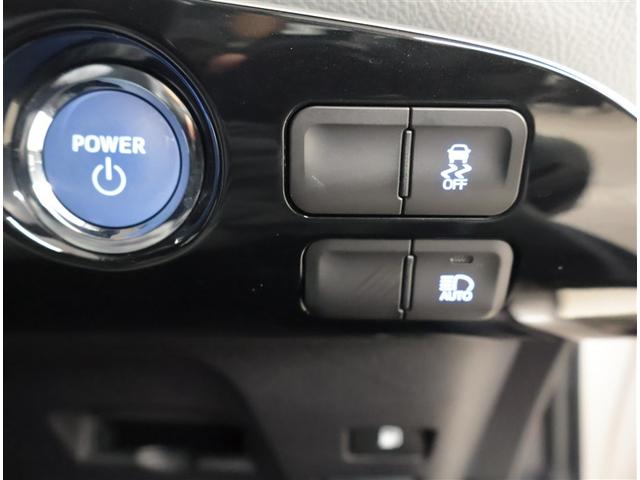プリウス Ｓ　ＬＥＤヘット　盗難防止システム　スマキー　ＡＣ　ナビ＆ＴＶ　メディアプレイヤー接続　横滑り防止システム　バックガイドモニター　アルミホイール　運転席パワーウィンドウ　整備点検記録簿　サイドエアバック（12枚目）