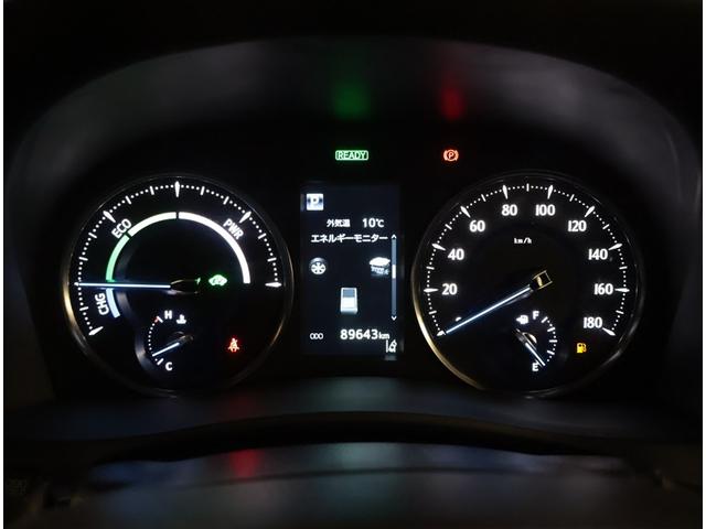 アルファードハイブリッド ＳＲ　Ｃパッケージ　点検記録簿　サンル－フ　バックモニター　オートエアコン　ＬＥＤ　横滑り防止機能　ＡＢＳ　イモビ　アルミ　４ＷＤ　ミュージックプレイヤー接続可　３列シート　キーフリー　スマートキ　Ｐシート　ＥＴＣ　ＴＶ（9枚目）