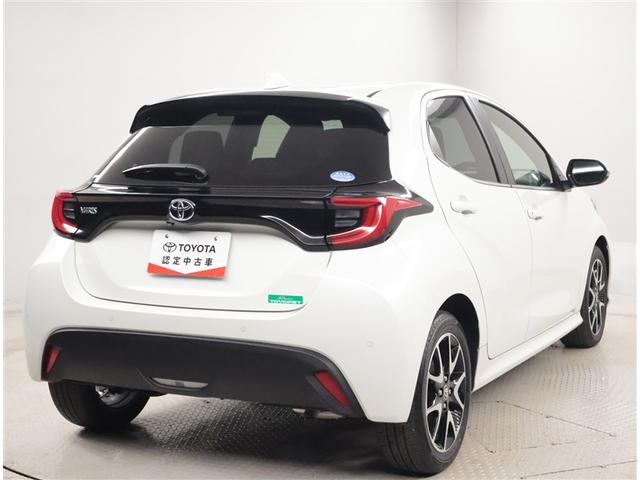 ヤリス Z サイドSRS AAC バックモニタ スマキー 横滑防止装置 キーフリー アルミ LEDランプ パワーウインドウ 定期点検記録簿 助手席エアバック クルコン エアバッグ パワーステアリング ナビ ETC(3枚目)