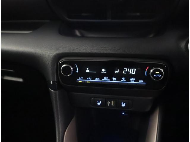 ヤリス Z サイドSRS AAC バックモニタ スマキー 横滑防止装置 キーフリー アルミ LEDランプ パワーウインドウ 定期点検記録簿 助手席エアバック クルコン エアバッグ パワーステアリング ナビ ETC(12枚目)